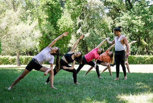 Yoga 1 316119131 4453212641470373 6490454124736106360 n