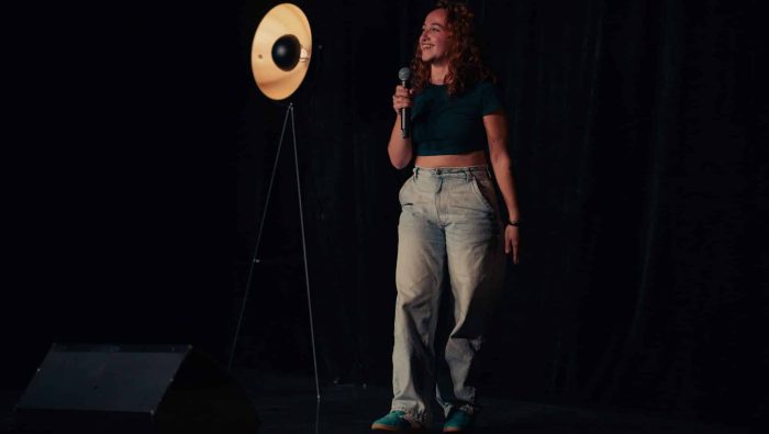 Soirée stand up, Crédit photo - Noria Yousfi, Service Culturel du CROUS-image compressée